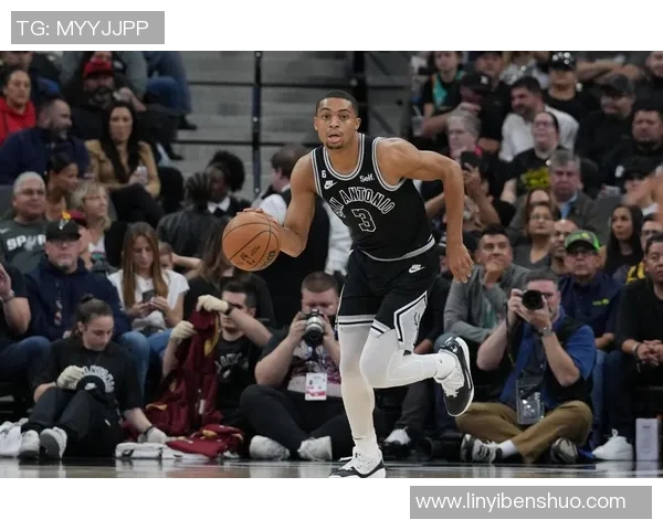 马刺队再度选择摆烂波波维奇因轮休主力球员遭联盟罚款